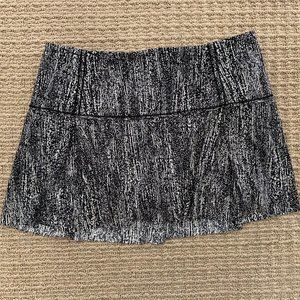 Black and White Lululemon Tennis Skirt 10 Reg